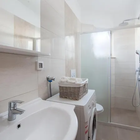 Center Kuzmanic Apartamento