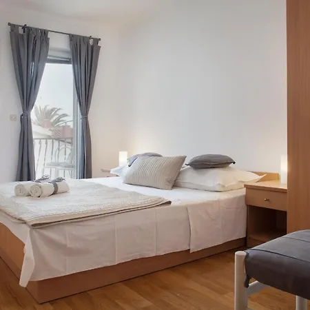 Center Kuzmanic Makarska