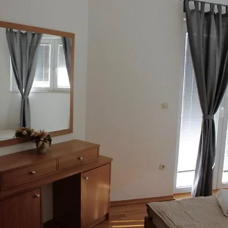 Center Kuzmanic Apartment *